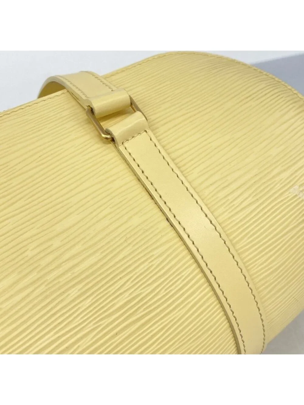 Louis Vuitton Epi Souflo Vanilla Handbag